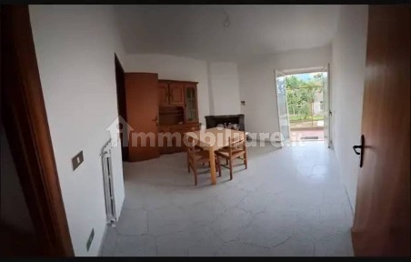 Villa a schiera via Leopoldo Cupelli, Centro, Lago