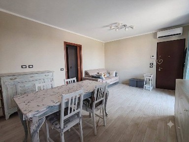 Trilocale via Po 2, Centro, Travacò Siccomario