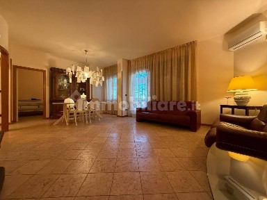 Appartamento via del Grappa 59, Centro, Civitanova Marche
