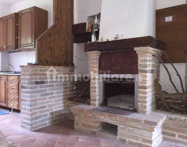 Sarnano, Contrada Grassetti