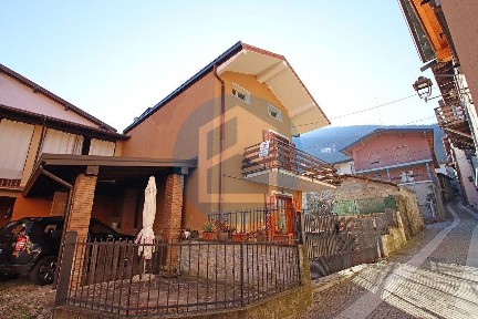Terratetto unifamiliare via Sicotti, 3, Centro, Gianico