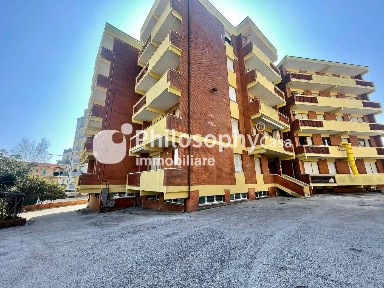 Bilocale viale Cristoforo Colombo, Scossicci, Porto Recanati