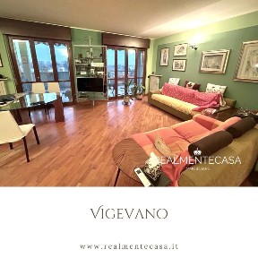 Quadrilocale viale Francesco Petrarca, Ospedale, Vigevano