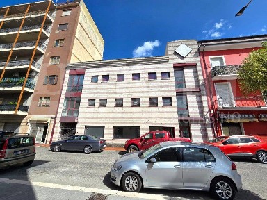 Locale commerciale in Affitto