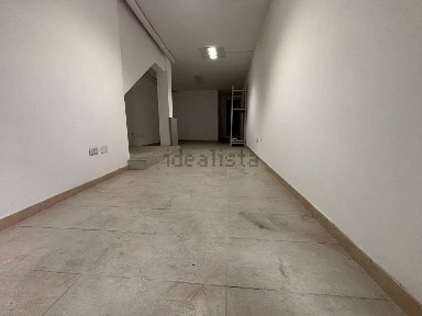 Locale commerciale in Affitto