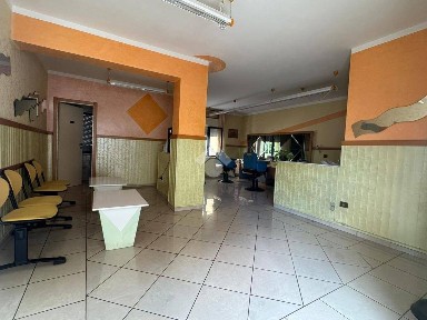 Locale commerciale in Affitto