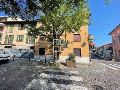 Terratetto unifamiliare via Garibaldi, 130, Centro Storico, Desenzano del Garda