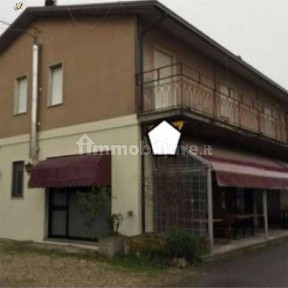 Appartamento all'asta via 1 maggio 5, Lungavilla