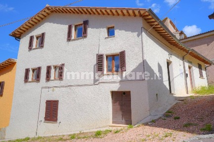 Quadrilocale frazione Valdiea, Camerino