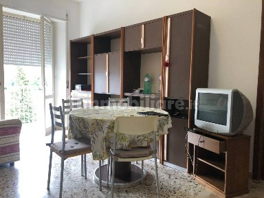Appartamento via Girolamo di Giovanni San c, Centro, Camerino