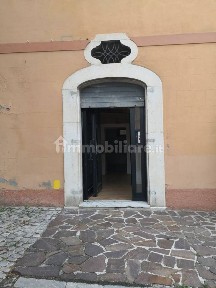 Locale commerciale in Affitto