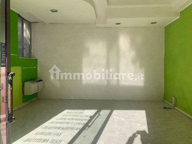 Locale commerciale in Affitto