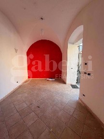 Locale commerciale in Affitto