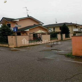 Appartamento all'asta via Grazia Deledda 19, Tromello