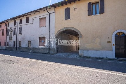 Terratetto unifamiliare via G. Cesare Abba 79, Centro, Carpenedolo