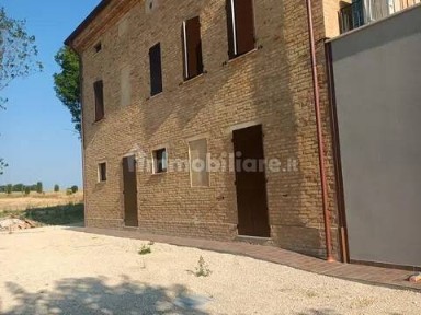 Trilocale Passo Di Treia Nn, Treia