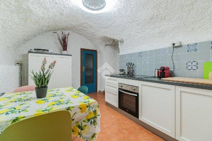 Terratetto unifamiliare via Castello 20, Gardola, Tignale