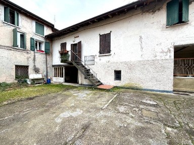 Terratetto plurifamiliare via Gerolamo Sangervasio, Centro, Concesio