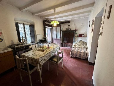 Verolavecchia, Via Cesare Battisti, 33