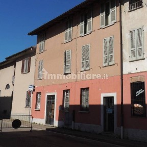 Chignolo Po, Via Giuseppe Garibaldi, 72