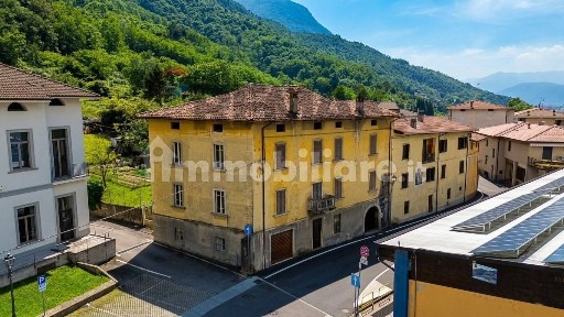 Terratetto plurifamiliare via Don Stefano Gelmi 41, Centro, Pian Camuno