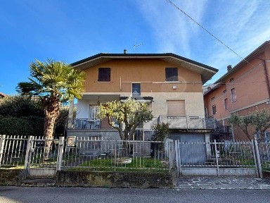 Terratetto unifamiliare via Santa Giulia 13, Centro, Pian Camuno