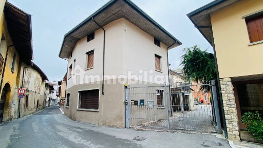 Pontoglio, Via Taglietti, 13