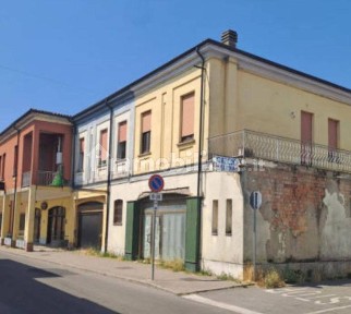 Appartamento all'asta via Umberto I 207, Lungavilla
