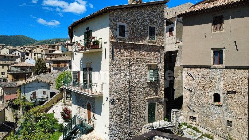 Quadrilocale via Boccanera, Centro, Monteleone di Spoleto