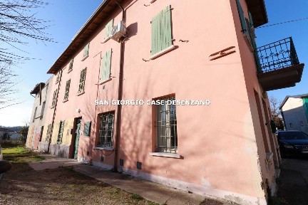 Terratetto unifamiliare 154 m², da ristrutturare, Centenaro, Lonato del Garda