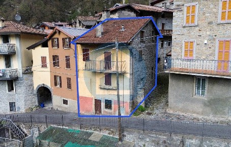 Terratetto unifamiliare via Ripa, Prestine, Bienno