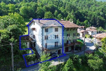 Terratetto unifamiliare via Prada, Prestine, Bienno