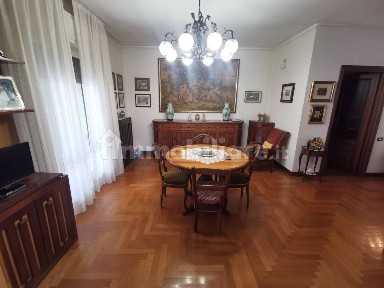 Trilocale via Alessandro Manzoni, Centro, Casteggio