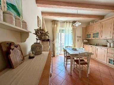 Gubbio, Via Bellucci, 18