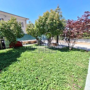 Terratetto unifamiliare via roma, Centro, Brandico