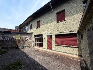 Terratetto unifamiliare via G. Carducci 9, Centro, Castrezzato