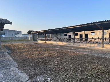 Terratetto unifamiliare cascina rimedio, Leno