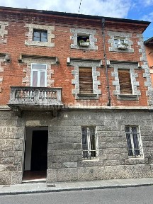Terratetto plurifamiliare 477 m², buono stato, Centro, Verolanuova
