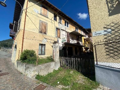 Terratetto plurifamiliare via rampa 4, Centro, Sale Marasino