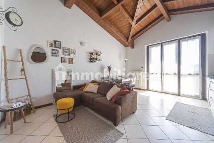 Bilocale via 25 Aprile 32, Casorate Primo