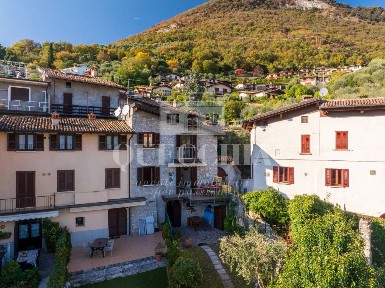 Terratetto unifamiliare via Consol, Centro, Gardone Riviera