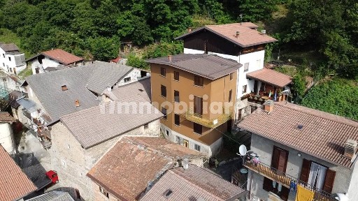 Terratetto plurifamiliare via 25 Aprile, Berzo, Berzo Demo
