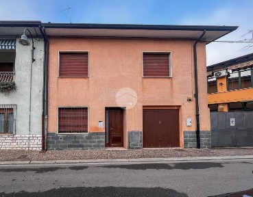 Terratetto unifamiliare via G. Garibaldi, Centro, Trenzano