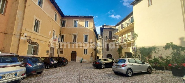 Appartamento via dello Sdrucciolo, Centro Storico, Spoleto