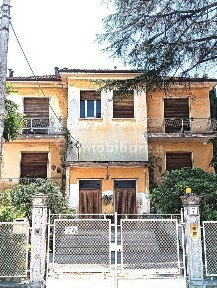 Appartamento via Monte Adamello 7, Viale Firenze, Paciana, Foligno