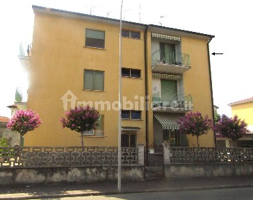 Trilocale via Dorno 14, Centro, Garlasco