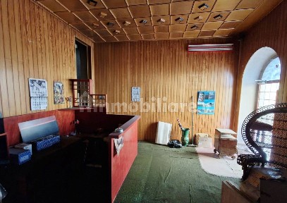 Terratetto plurifamiliare 485 m², da ristrutturare, Vezza d'Oglio