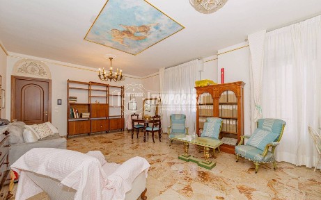 Mortara, Via Alcide de Gasperi 5