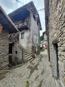 Terratetto unifamiliare 84 m², da ristrutturare, Pezzo, Ponte di Legno