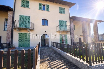 Trilocale Valle Badia, 3, Centro, Stradella